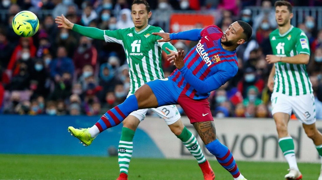 Phong do Real Betis vs Barca ra sao?