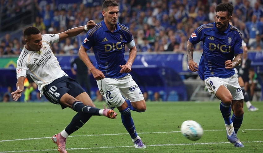 Nhan dinh tran Real Oviedo vs Barca toi nay